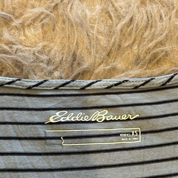 Eddie‎ Bauer light blue and black stripped vneck rayon stretch long sleeve shirt - Picture 2 of 5